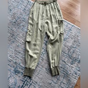 New xs young fabulous and broke pants